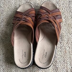 Clarks Women's Tan and Brown Slide Sandals
